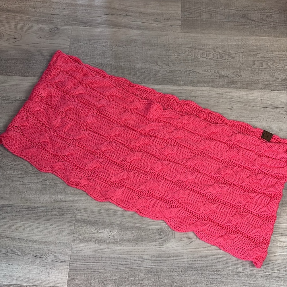 C.C Cable Knit Infinity Scarf - Picture 3 of 6